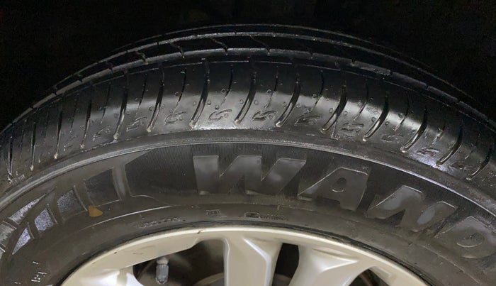 2016 Hyundai Creta SX PLUS 1.6 PETROL, Petrol, Manual, 61,816 km, Right Front Tyre Tread