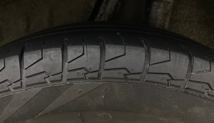 2018 Honda Amaze 1.2L I-VTEC VX, Petrol, Manual, 46,368 km, Left Rear Tyre Tread