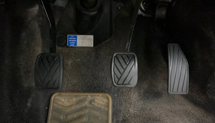 2017 Maruti IGNIS ALPHA 1.2, Petrol, Manual, 31,687 km, Pedals