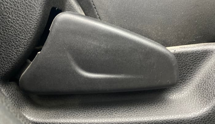 2019 Renault Kwid CLIMBER 1.0 AMT, Petrol, Automatic, 45,845 km, Driver Side Adjustment Panel