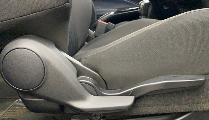 2023 Maruti Baleno ZETA 1.2 AGS, Petrol, Automatic, 21,447 km, Driver Side Adjustment Panel