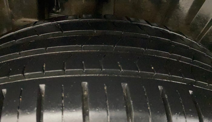 2023 Maruti Baleno ZETA 1.2 AGS, Petrol, Automatic, 21,447 km, Right Rear Tyre Tread