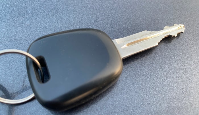 2017 Maruti Alto K10 VXI (O) AMT, Petrol, Automatic, 15,528 km, Key Close Up