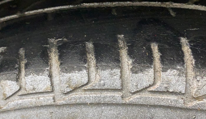 2019 Hyundai Elite i20 MAGNA PLUS 1.2, Petrol, Manual, 51,712 km, Right Front Tyre Tread