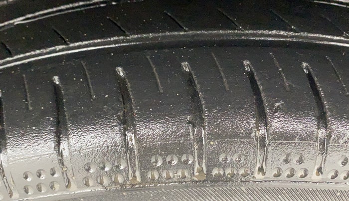 2019 Hyundai Elite i20 MAGNA PLUS 1.2, Petrol, Manual, 51,712 km, Left Rear Tyre Tread