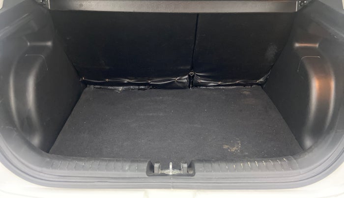 2021 Hyundai VENUE SX 1.0 (O) TURBO, Petrol, Manual, 13,011 km, Boot Inside