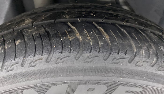 2019 Ford New Figo 1.2 TITANIUM, Petrol, Manual, 48,401 km, Right Rear Tyre Tread