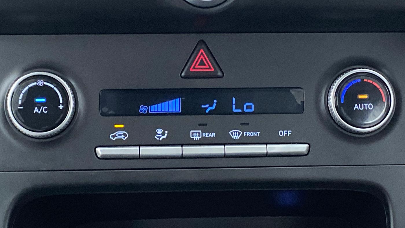 2020 Hyundai Creta 1.5 SX (O) AT, Petrol, Automatic, 13,918 km, Automatic Climate Control