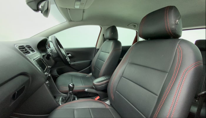 2020 Volkswagen Polo HIGHLINE PLUS 1.0 TSI MT, Petrol, Manual, 27,313 km, Right Side Front Door Cabin