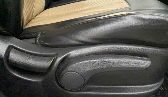 2019 Hyundai Creta SX 1.6 PETROL, Petrol, Manual, 56,549 km, Driver Side Adjustment Panel
