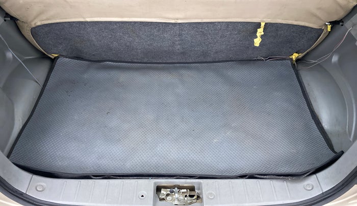 2011 Maruti Alto K10 LXI P, Petrol, Manual, 76,856 km, Boot Inside