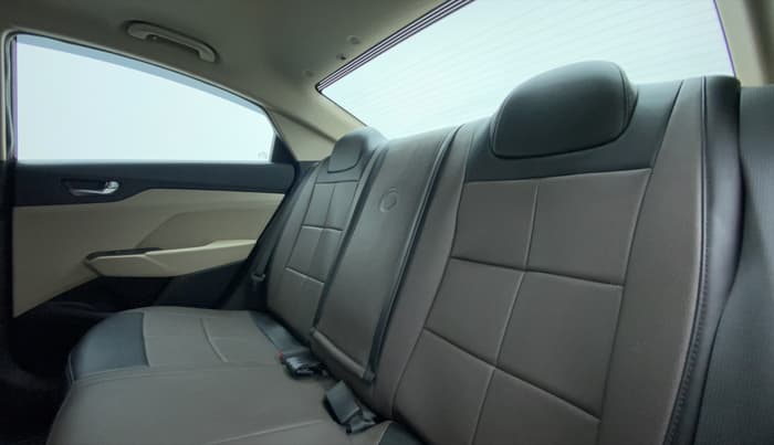 2022 Hyundai Verna SX 1.5 VTVT IVT, Petrol, Automatic, 16,626 km, Right Side Rear Door Cabin