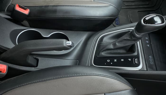 2022 Hyundai Verna SX 1.5 VTVT IVT, Petrol, Automatic, 16,626 km, Gear Lever