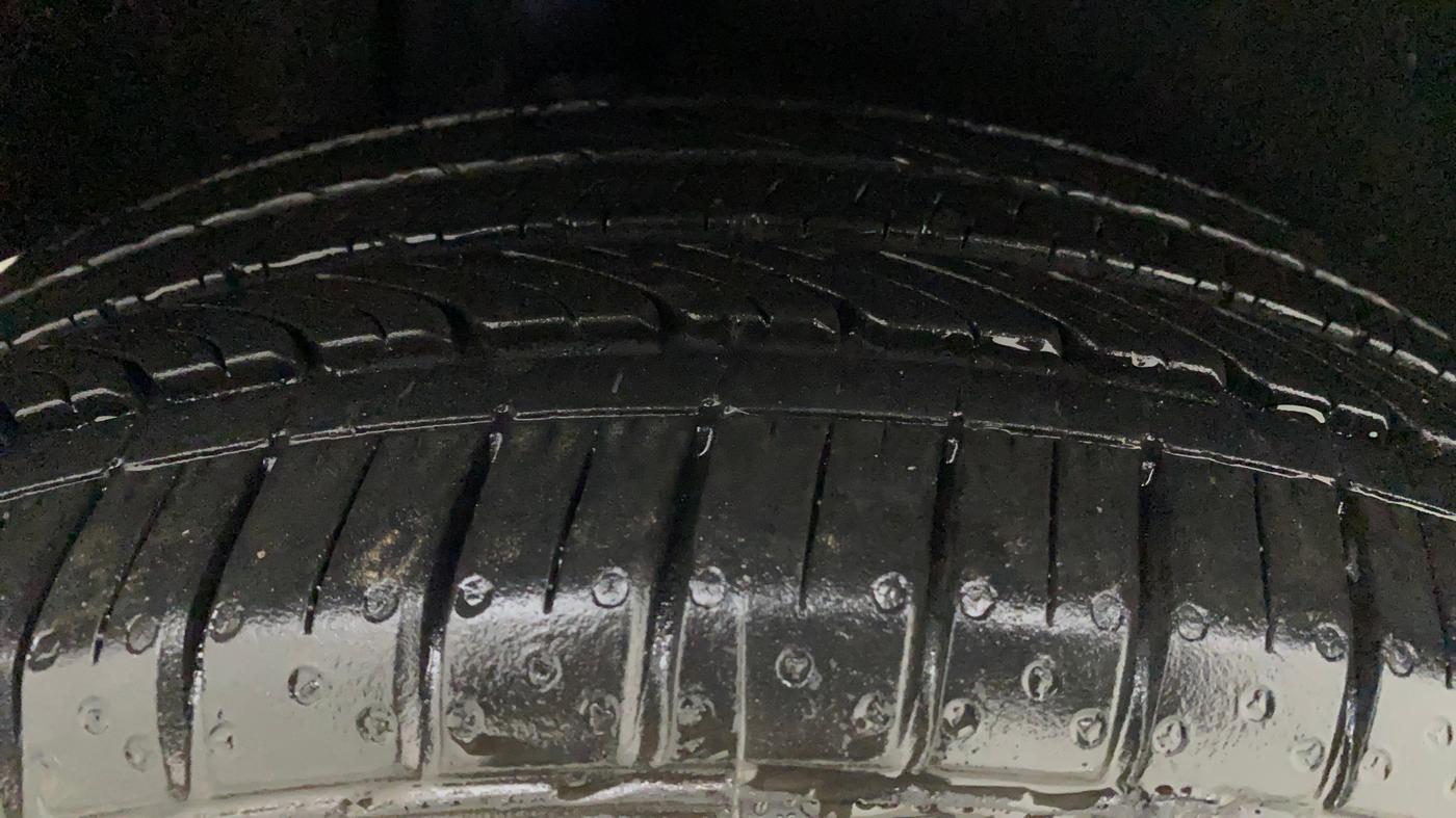 2019 Maruti Baleno ZETA PETROL 1.2, Petrol, Manual, 96,146 km, Right Rear Tyre Tread