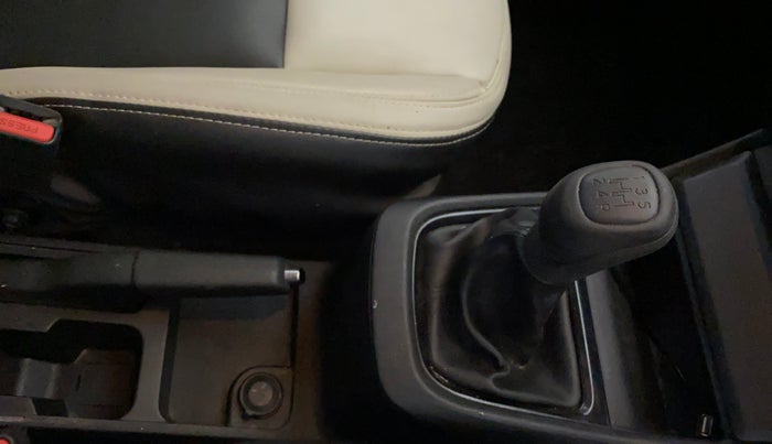 2023 Tata PUNCH PURE MT CNG, CNG, Manual, 35,762 km, Gear Lever