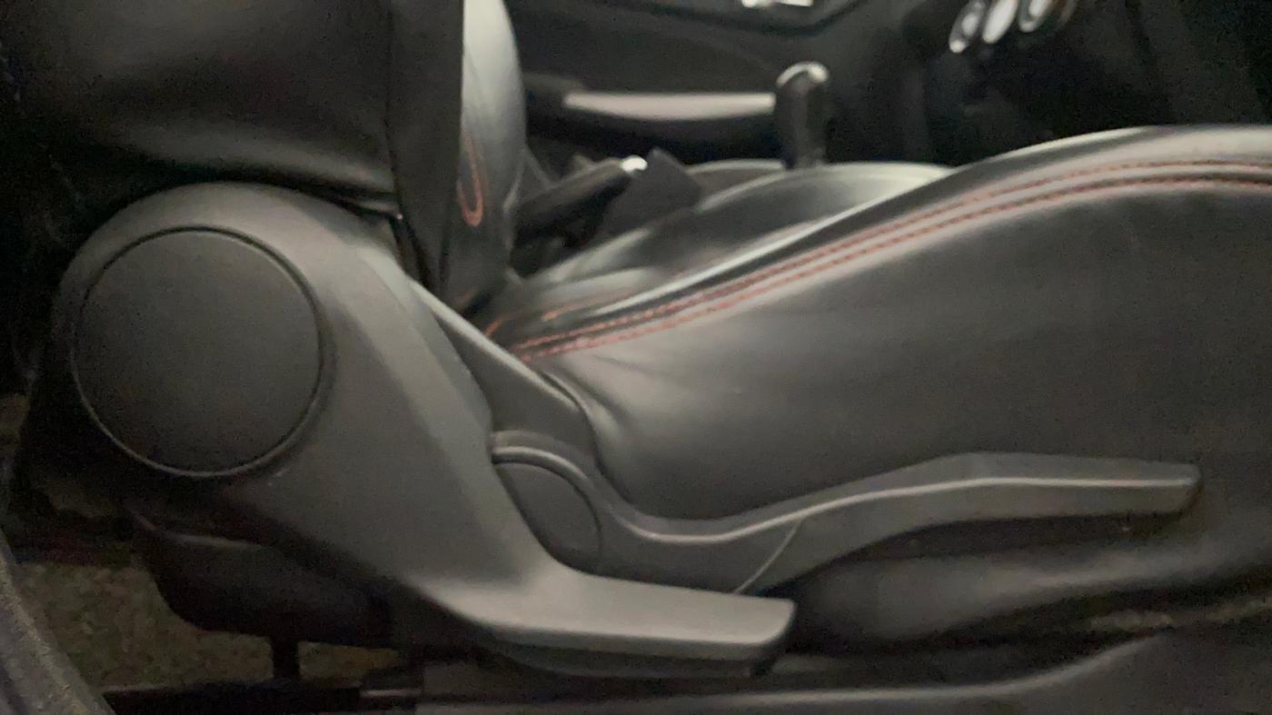 2021 Maruti Swift ZXI PLUS DUAL TONE, Petrol, Manual, 30,399 km, Driver Side Adjustment Panel