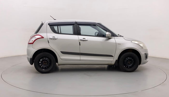 2017 Maruti Swift VXI, Petrol, Manual, 37,343 km, Right Side View