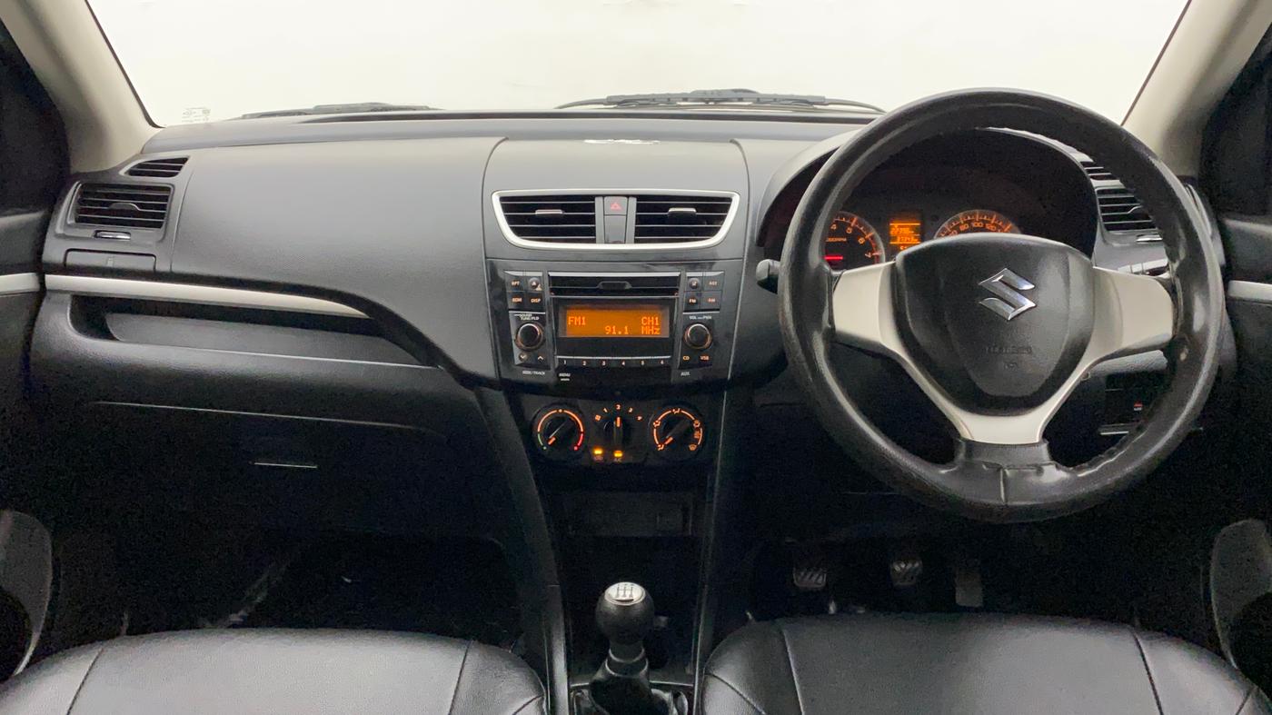 2017 Maruti Swift VXI, Petrol, Manual, 37,343 km, Dashboard