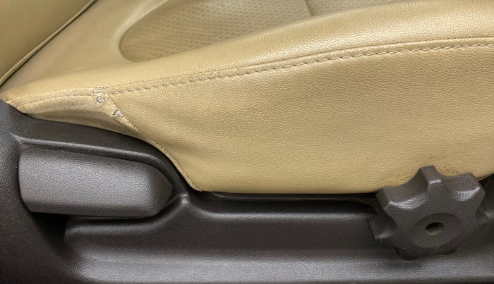 2015 Hyundai Verna 1.6 VTVT SX, Petrol, Manual, 62,728 km, Driver Side Adjustment Panel