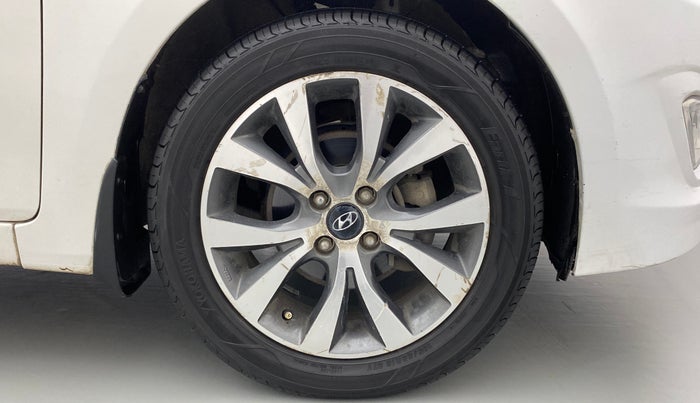 2015 Hyundai Verna 1.6 VTVT SX, Petrol, Manual, 62,728 km, Right Front Wheel