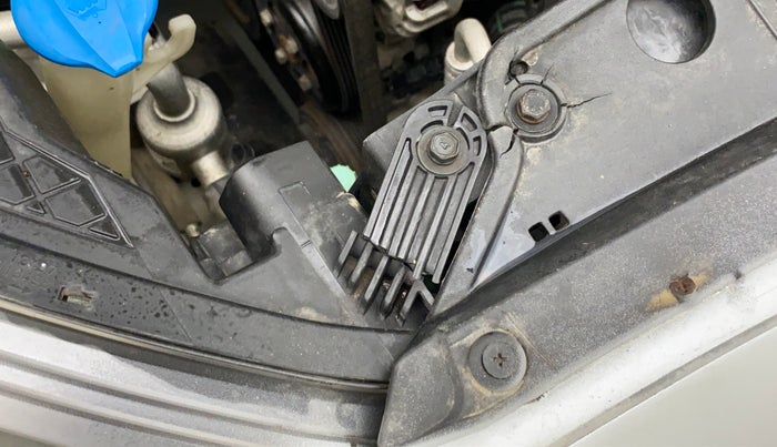 2013 Hyundai i20 SPORTZ 1.2, Petrol, Manual, 41,222 km, Right headlight - Clamp has minor damage