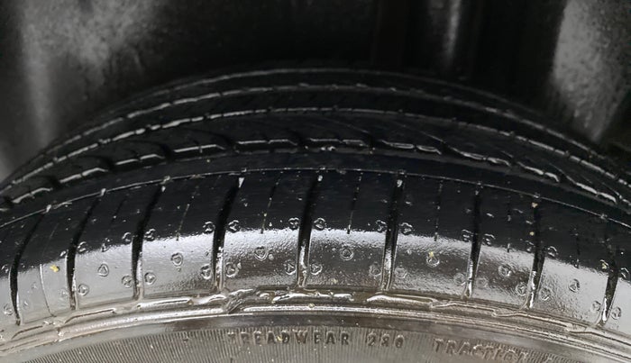 2021 Maruti Ciaz ALPHA  AT 1.5 SHVS PETROL, Petrol, Automatic, 14,010 km, Left Rear Tyre Tread