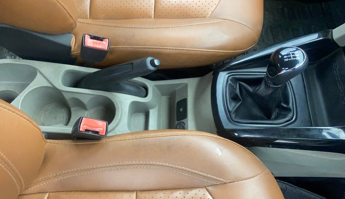 2014 Ford Ecosport TREND 1.5L DIESEL, Diesel, Manual, 1,12,714 km, Gear Lever