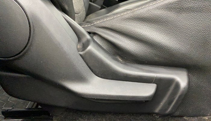 2021 Maruti Baleno SIGMA PETROL 1.2, Petrol, Manual, 33,141 km, Driver Side Adjustment Panel