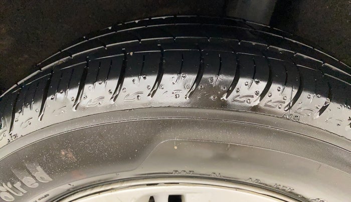 2021 Maruti Baleno SIGMA PETROL 1.2, Petrol, Manual, 33,141 km, Left Rear Tyre Tread