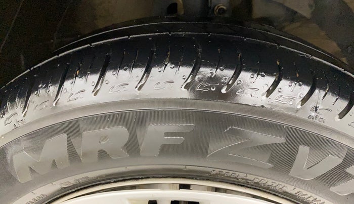 2021 Maruti Baleno SIGMA PETROL 1.2, Petrol, Manual, 33,141 km, Right Front Tyre Tread