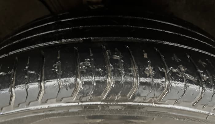 2022 Volkswagen VIRTUS HIGHLINE TSI 1.0 AT, Petrol, Automatic, 66,880 km, Right Front Tyre Tread