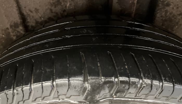 2022 Volkswagen VIRTUS HIGHLINE TSI 1.0 AT, Petrol, Automatic, 66,880 km, Left Rear Tyre Tread