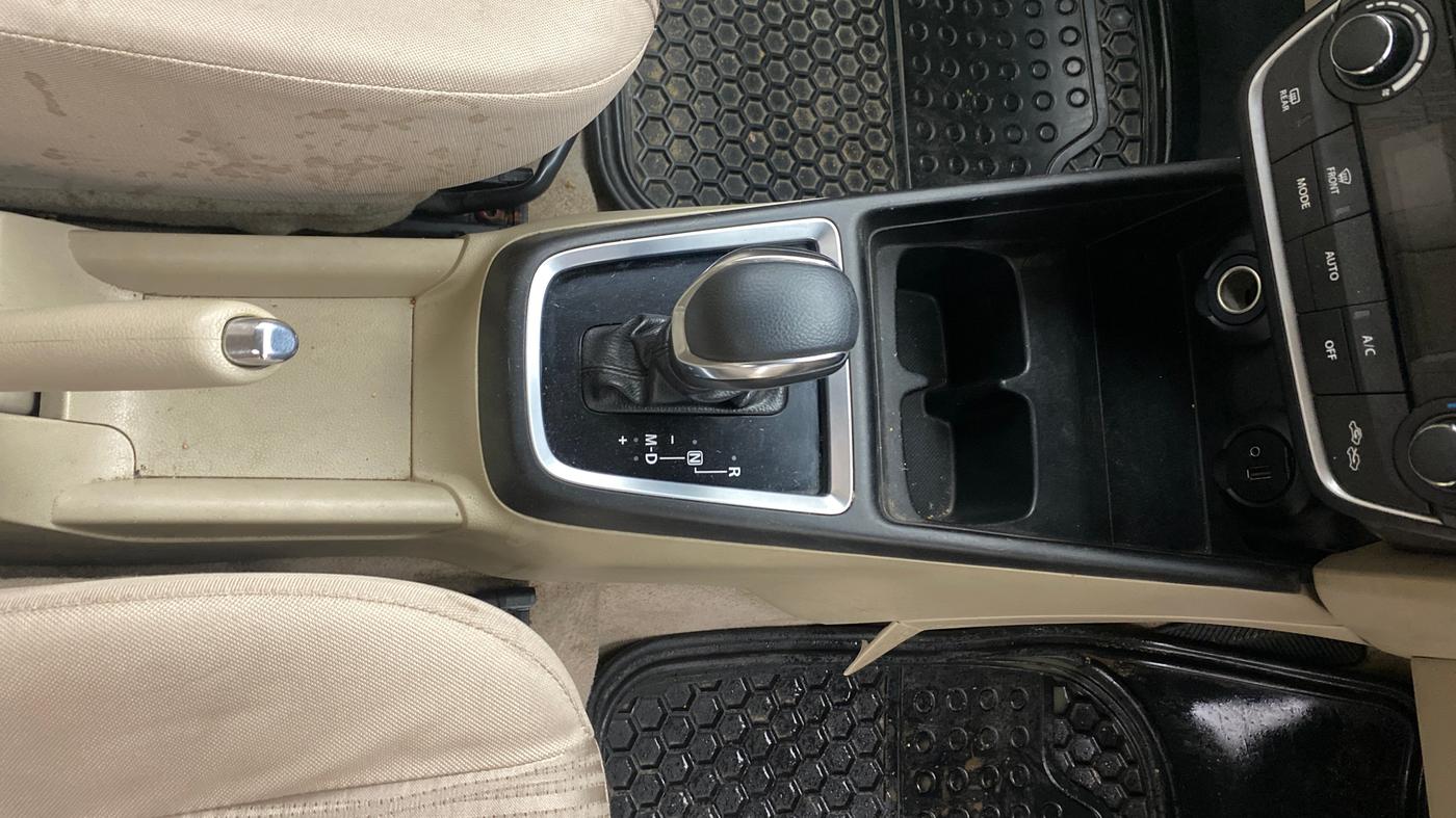 2017 Maruti Dzire ZXI AMT, Petrol, Automatic, 55,772 km, Gear Lever