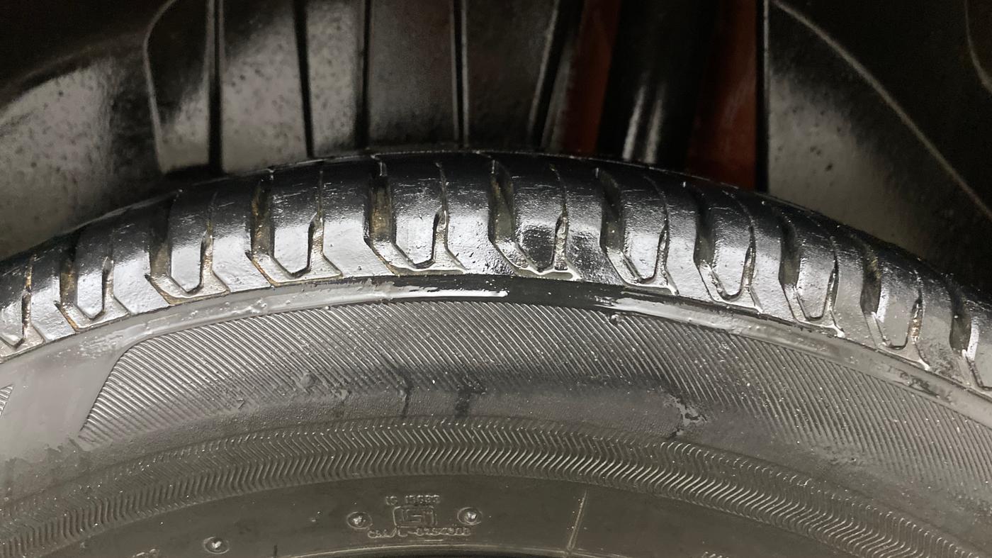 2017 Maruti Dzire ZXI AMT, Petrol, Automatic, 55,772 km, Left Rear Tyre Tread