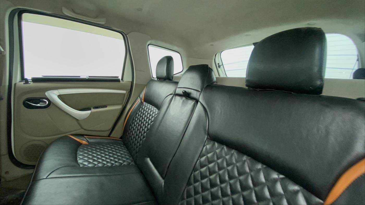 2014 Nissan Terrano XL P, Petrol, Manual, 54,533 km, Right Side Rear Door Cabin