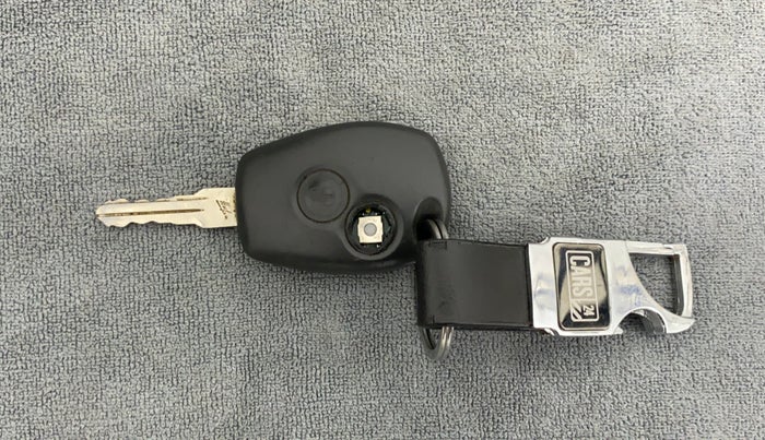2014 Nissan Terrano XL P, Petrol, Manual, 54,533 km, Key Close Up