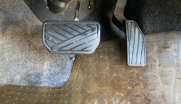 2016 Maruti Celerio VXI AMT, Petrol, Automatic, 1,43,989 km, Pedals