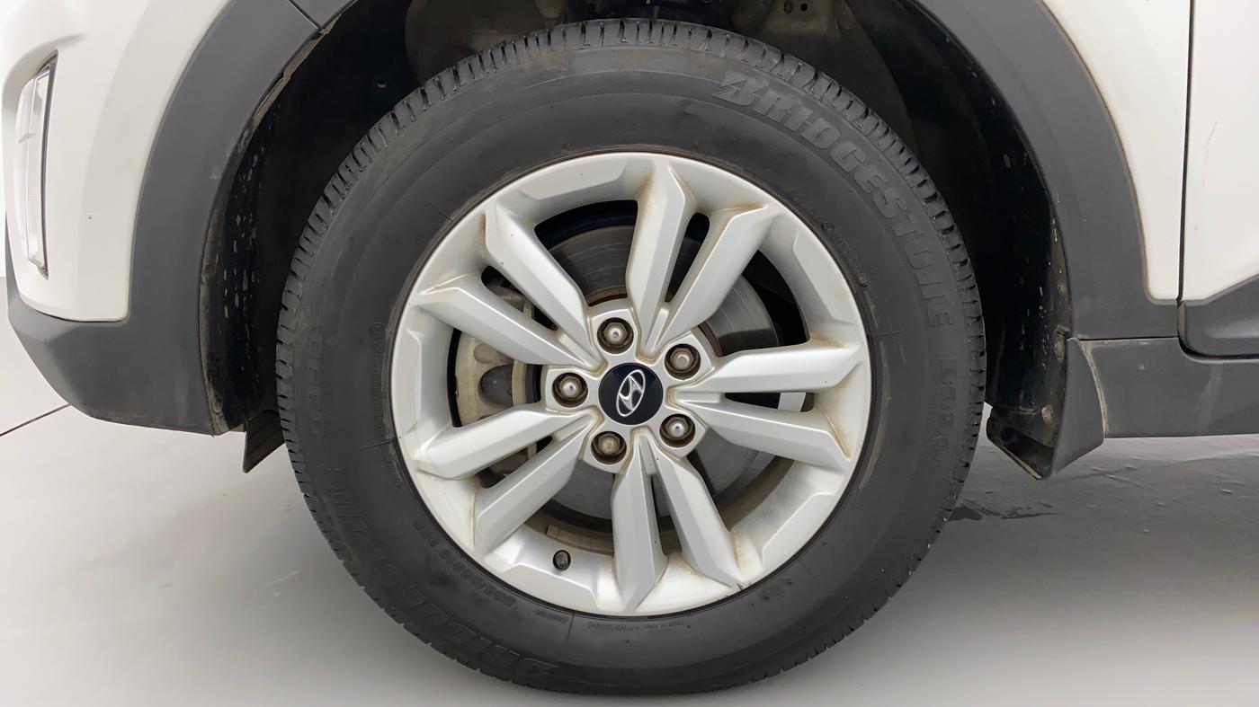 2016 Hyundai Creta SX PLUS 1.6 PETROL, Petrol, Manual, 63,975 km, Left Front Wheel