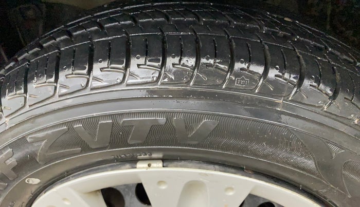 2014 Honda Amaze 1.2L I-VTEC S, Petrol, Manual, 16,371 km, Left Front Tyre Tread