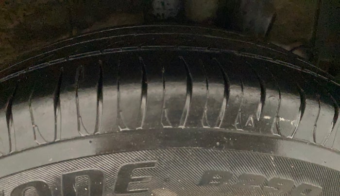 2017 Hyundai Xcent SX 1.2, Petrol, Manual, 89,636 km, Left Rear Tyre Tread