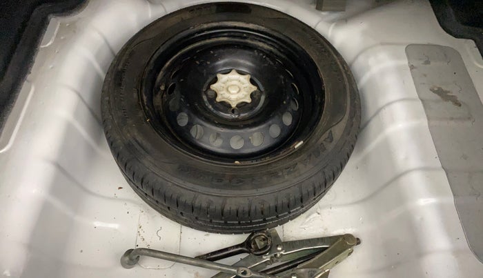 2017 Hyundai Xcent SX 1.2, Petrol, Manual, 89,636 km, Spare Tyre