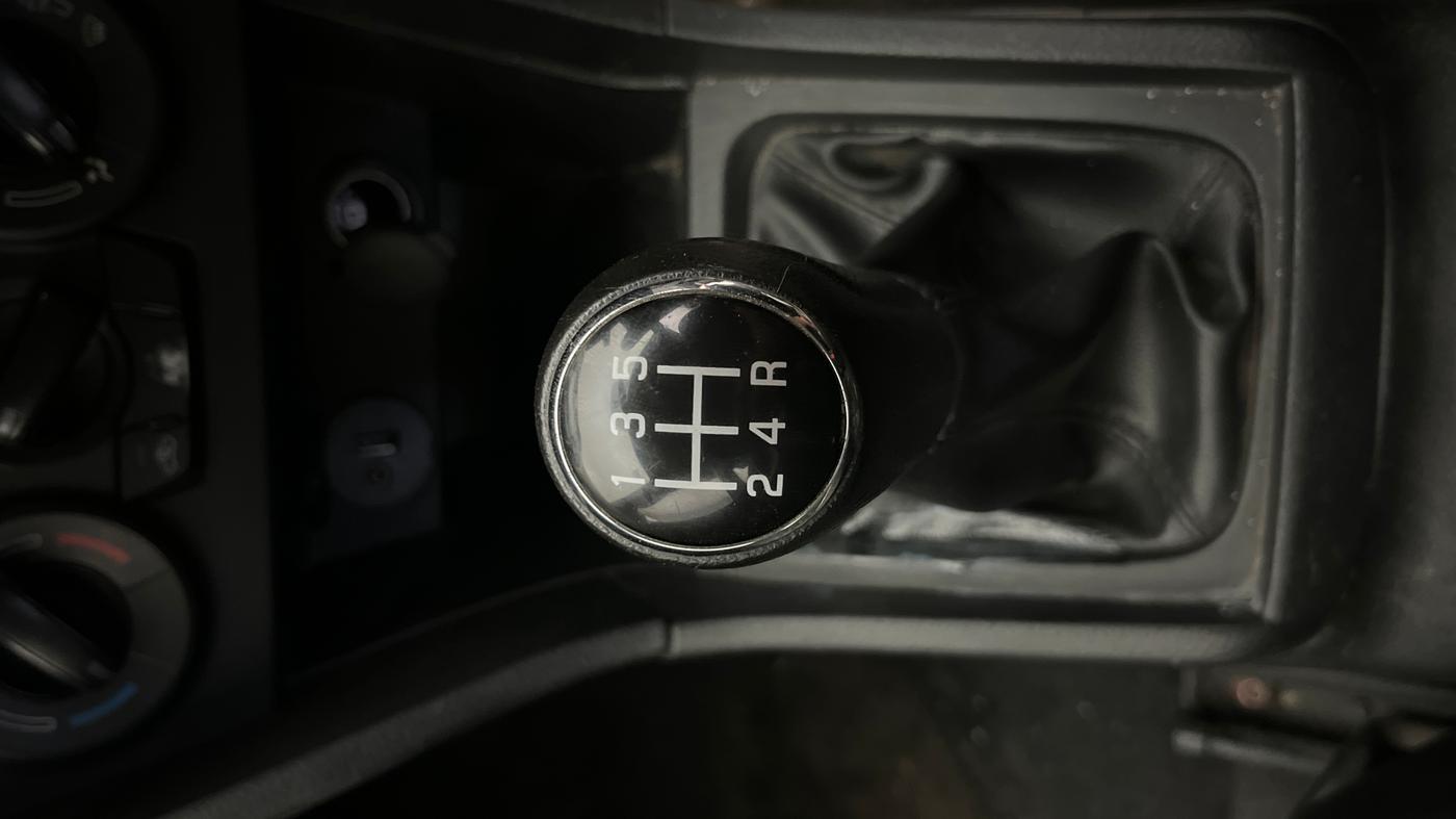 2019 Maruti Vitara Brezza VDI, Diesel, Manual, 89,741 km, Gear Lever