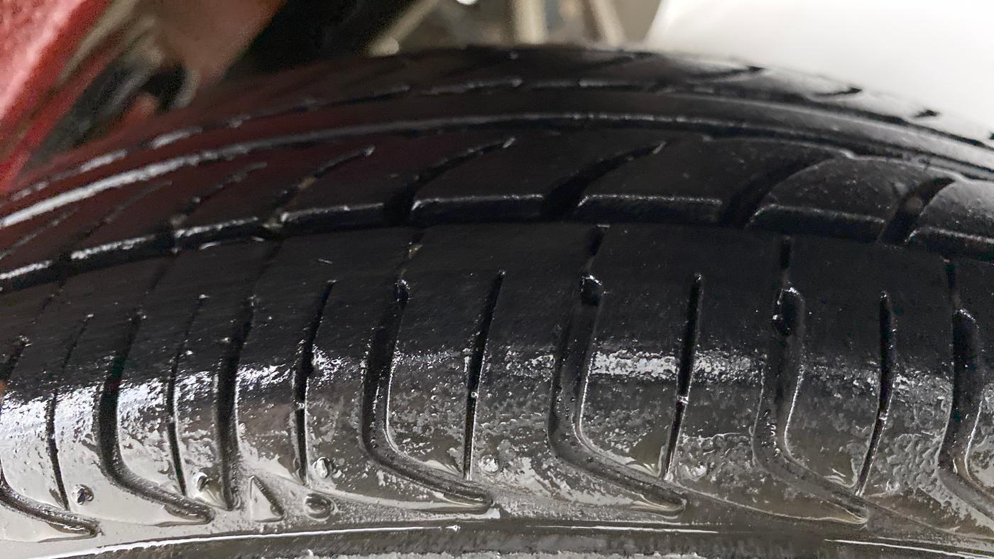 2018 Maruti Alto 800 LXI, Petrol, Manual, 19,344 km, Left Front Tyre Tread