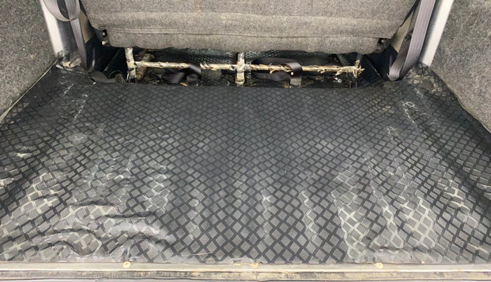 2016 Maruti Eeco 5 STR WITH A/C+HTR, Petrol, Manual, 21,249 km, Boot Inside