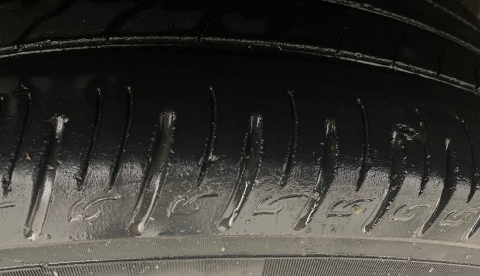 2021 Hyundai VENUE SX PLUS 1.0 TURBO DCT, Petrol, Automatic, 88,218 km, Right Rear Tyre Tread