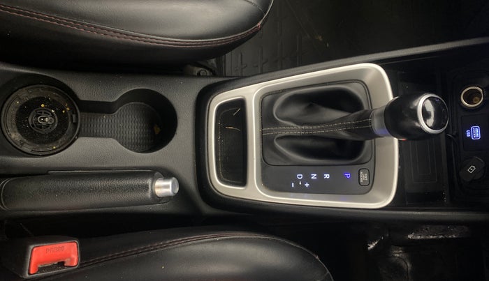 2021 Hyundai VENUE SX PLUS 1.0 TURBO DCT, Petrol, Automatic, 88,218 km, Gear Lever