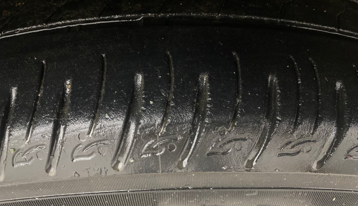 2021 Hyundai VENUE SX PLUS 1.0 TURBO DCT, Petrol, Automatic, 88,218 km, Right Front Tyre Tread