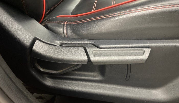 2021 Hyundai VENUE SX PLUS 1.0 TURBO DCT, Petrol, Automatic, 88,218 km, Driver Side Adjustment Panel