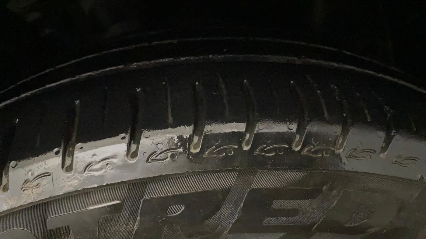 2024 Tata ALTROZ XM PLUS PETROL, Petrol, Manual, 42,134 km, Right Front Tyre Tread