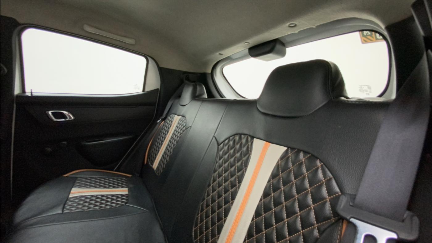 2019 Renault Kwid RXT 1.0 (O), Petrol, Manual, 45,766 km, Right Side Rear Door Cabin